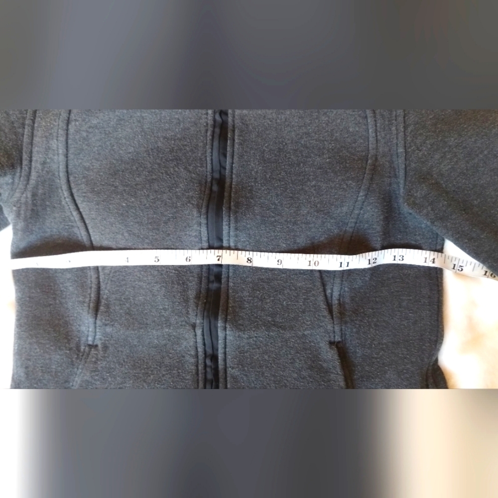 Lululemon Insculpt Jacket - Picture 7 of 15